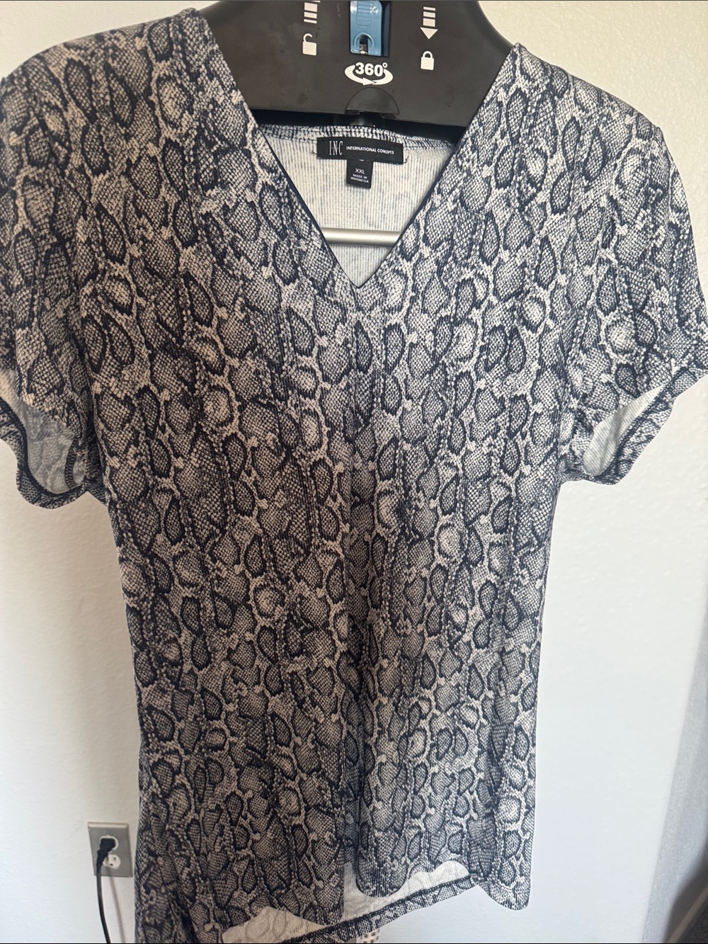 INC International Concepts Black and White Snake Print V-Neck Short Sleeve Top